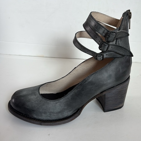 Freebird Randi mid-heel round toe ankle strap adjustable buckle gray gun metal - Picture 14 of 16